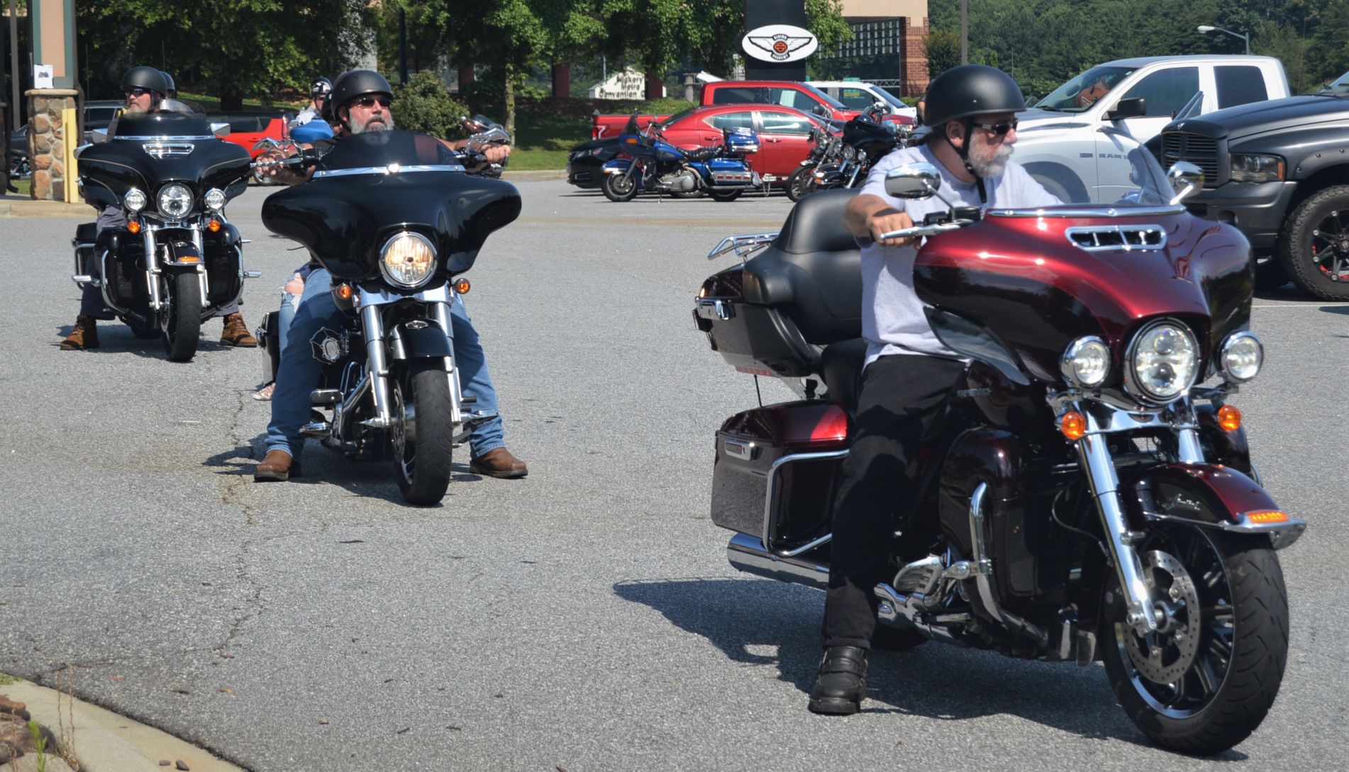 Memorial ride (19).JPG